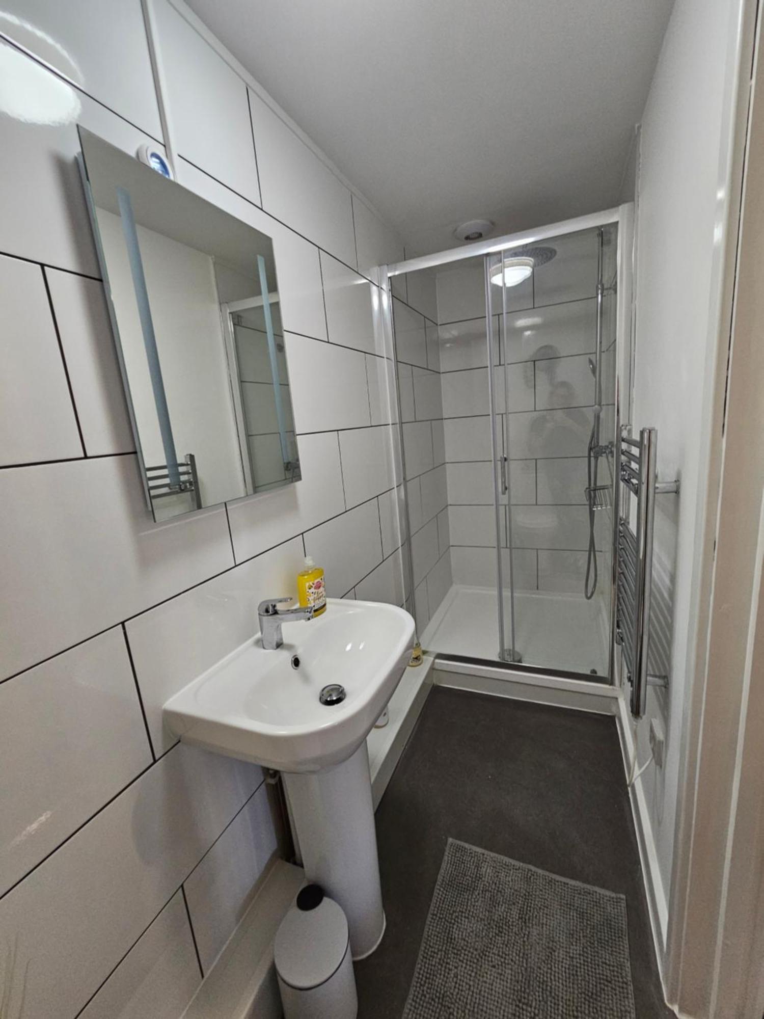 Luxury One Bedroom Maisonette With Extra Connected Bedroom In Centre